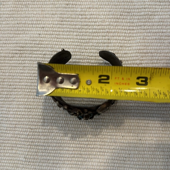 Cuff Bracelet - Picture 9 of 11